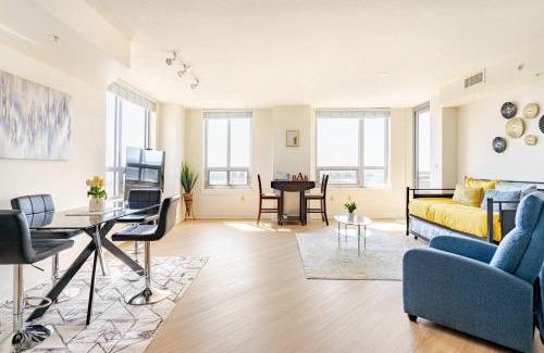Downtown House | DTSS LuxePad 2BED 2BATH Washington DC Balcony Views, Gym, Pool, Free Parking