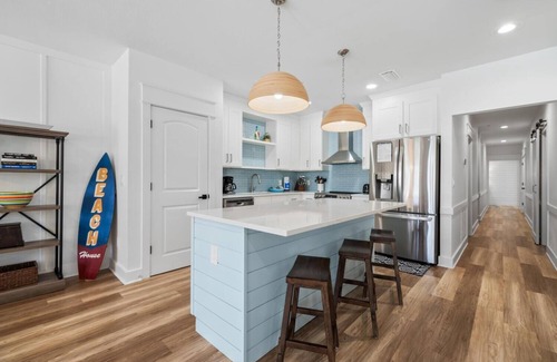 Seacrest Beach Condo | Ducky's Delight - Fabulous 30A Condo Overlooking the Seacrest Lagoon Pool!