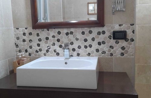 Fornole House | DUETERRE ROOM & HOST