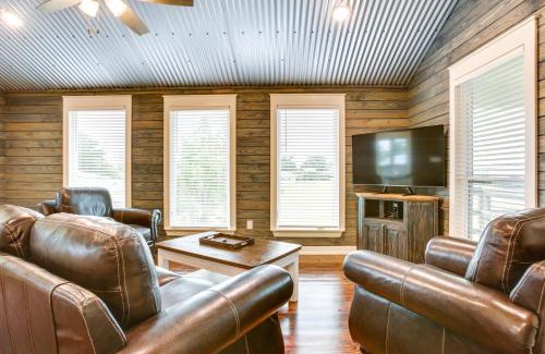 Theriot House | Dularge Copper Landing - Steps to Falgout Marina