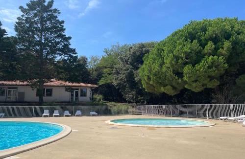 Saint-Georges-d'Oleron House | Duplex 3 piscines (1 chauffée/couverte) 300m plage