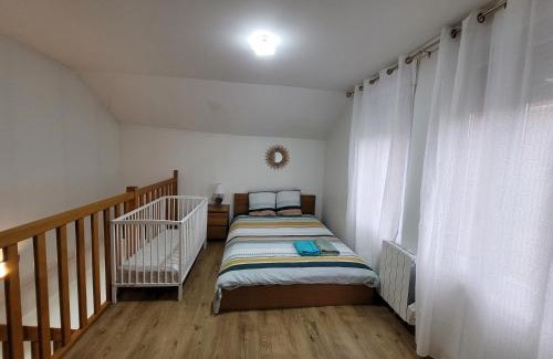 Margny-les-Compiegne Apartment | Duplex apartment 700 m from Compiègne train station
