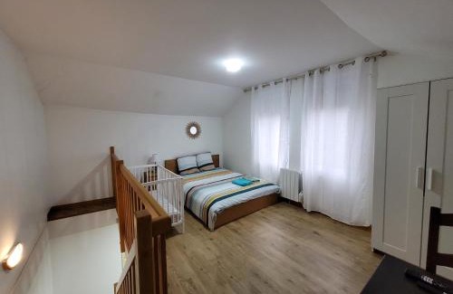 Margny-les-Compiegne Apartment | Duplex apartment 700 m from Compiègne train station