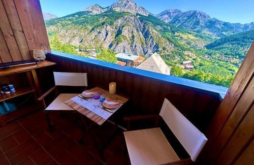 Allos le Seignus Apartment | Duplex avec vue exceptionnelle parking et wifi gratuit