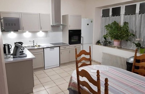 Lorcy Apartment | Duplex paisible avec jardin privé, proche Montargis et Pithiviers, idéal pour couple ou pro
