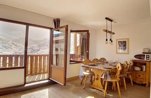 Reberty Apartment | Duplex rénové avec balcon, proche des pistes, TV, lecteur DVD, parking, commerces à 50m - FR-1-344-789