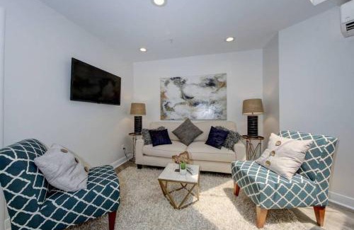 Dupont Circle Bed & Breakfast | Dupont Circle-suite 7kalorama Luxury Apartment