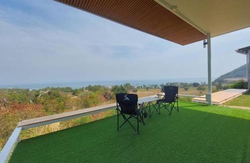 Pong Cabin | Duview room