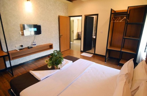 Davanagere Hotel | DVG Socials