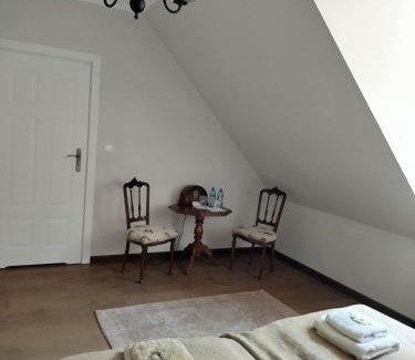 gmina Obryte House | Dwór Zalipie w Starych Zambskach