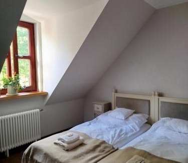 gmina Obryte House | Dwór Zalipie w Starych Zambskach
