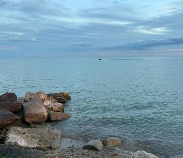 Amherstburg House | E&S Lake House Retreate&S Lake House Retreat