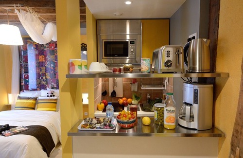3rd Arrondissement Apartment | E4DD Bollywood & Co