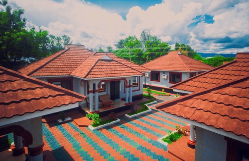 Moshi Cottage | Eagle Cottages
