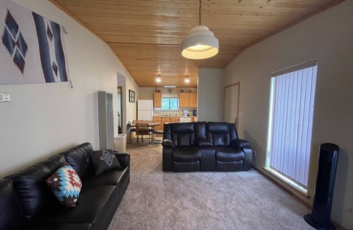 Eagle Nest Hotel | Eagle Nest Fly Shack and Lodge