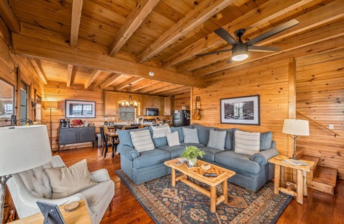 Valley Head Cabin | Eagle’s Crest at Mentone-Amazing Views, sleeps 8