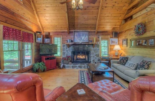 Morganton Cabin | Eagles Nest by Escape to Blue Ridge