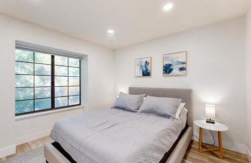Lake Arrowhead Apartment | Eagles Nest on Lake Arrowhead