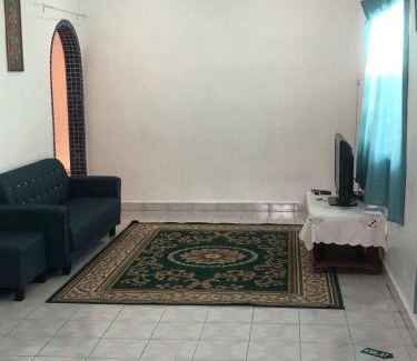 Peringgit House | Easah Homestay Malacca