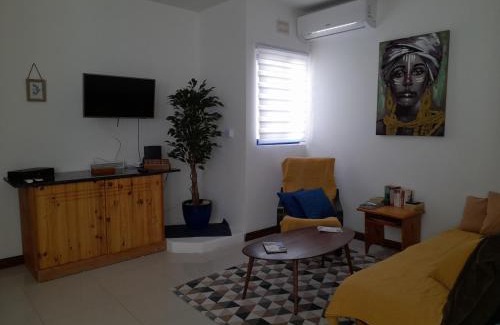 Ghajnsielem Apartment | East Breeze Penthouse
