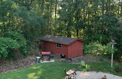 Gettysburg House | East Cavalry Red House 3 bedrooms 3 full baths sleeps up to 12