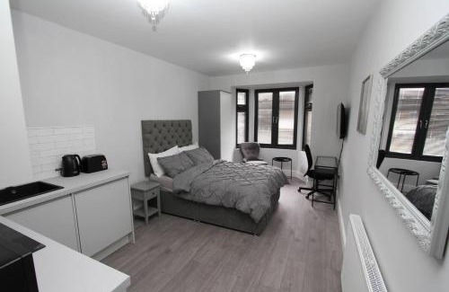 Hoe Street Apartment | East London 1-Bed Studio Sleeps 2 4 mins to Tube