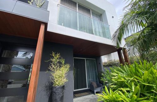 Woonona Apartment | East Woonona Sea Esta Studio
