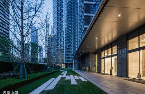 Haining Road Apartment | Eastern Hub - People square Branch New 3 bedrooms house