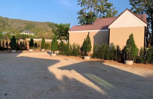 Sattahip Resort | Eastern View Resort and Pool Villa