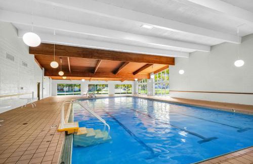 Urbana Hotel | Eastlake Suites Hotel & Conference Center By OYO Urbana