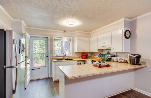 Woodfield Apartment | Easy Access to I-77 & I-20: Columbia Duplex!