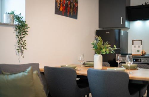 Bad Driburg Apartment | EasyTree 4P Switch TV