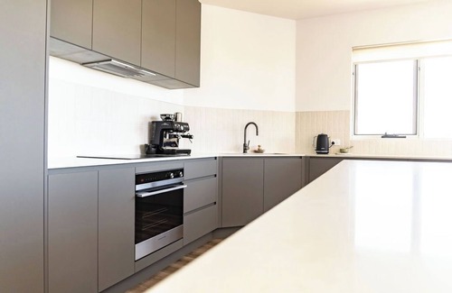 Bicheno Apartment | Ebenezer Bicheno - Discover the East Coast