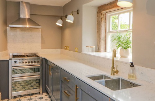 Hope Valley Cottage | Ebenezer House