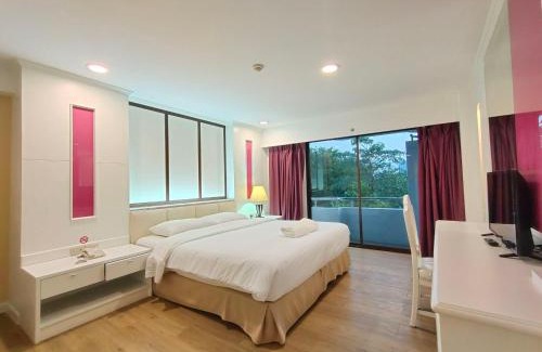 Talat Bang Khen Hotel | Ebina House - SHA Extra Plus