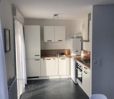 Le Havre Apartment | Echappée mer - 4 pers - Parking privé - Ascenseur - 60m2