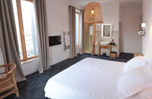 Saint-Paul en Jarez Hotel | Eclosion Château Hôtel & Restaurant