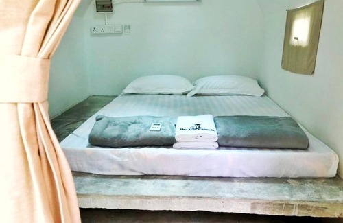 Teluk Bahang Hotel | Eco Capsule Resort at Teluk Bahang, Penang