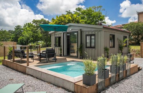 Le Lamentin House | Éco-Chic Bungalow by Bungazur