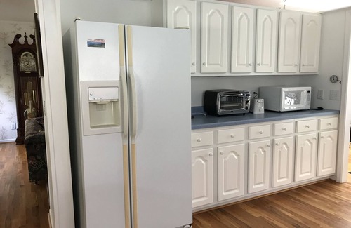 Marion House | Eco-Cove Wildlife Sanctuary - an Elegant, Two Bedroom Mountain Vacation Home