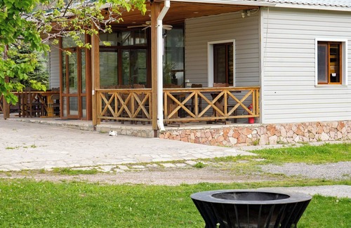 Ararat Cabin | EcoLodge in Wildlife Refuge