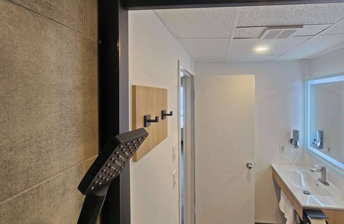 Deschambault-Grondines Hotel | Econo Lodge