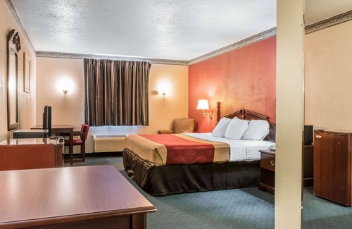 Reading Hotel | Econo Lodge Airport