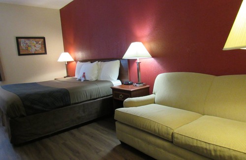 Carlisle Hotel | Econo Lodge Carlisle Central