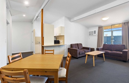 Kent Town Hotel | Econo Lodge East Adelaide