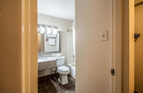 Hagerstown Hotel | Econo Lodge Hagerstown I-81