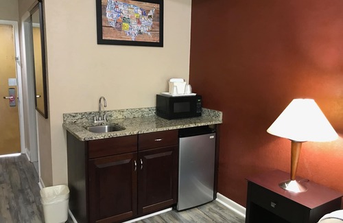 Westbrook Center Hotel | Econo Lodge Inn & Suites Old Saybrook Westbrook
