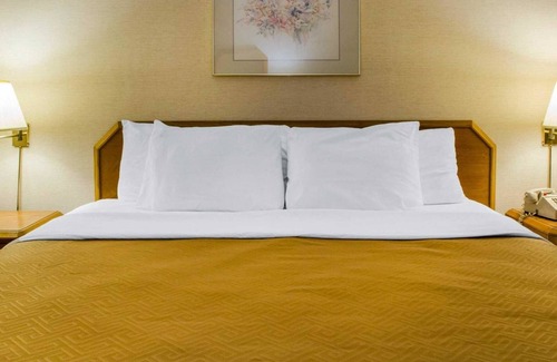 Mifflintown Hotel | Econo Lodge Mifflintown