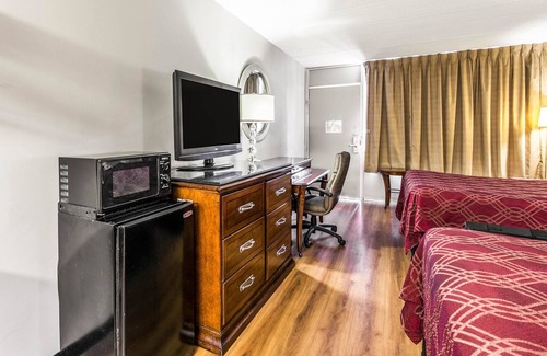 Tallahassee Hotel | Econo Lodge North