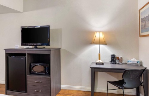 Barstow Hotel | Econo Lodge On Historic Route 66